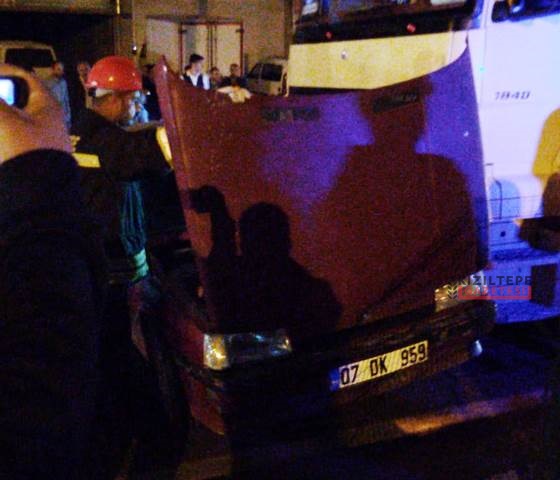 Kızıltepe’de otomobil ile TIR çarpıştı: 1 yaralı