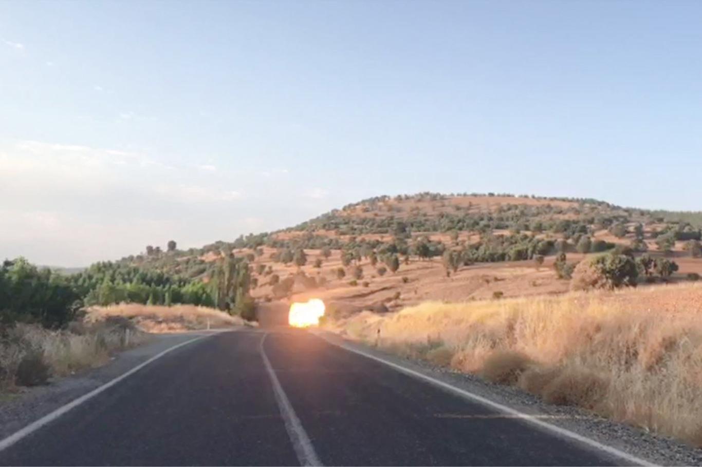 Mardin’de yola tuzaklanan 20 kilogram el yapımı patlayıcı imha edildi