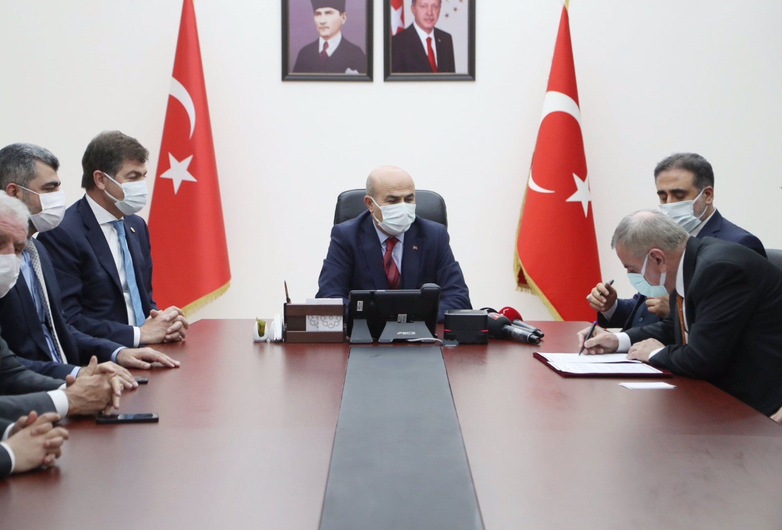 Mardin’de 200 kişilik kız öğrenci yurdu yapılması için protokol imzalandı