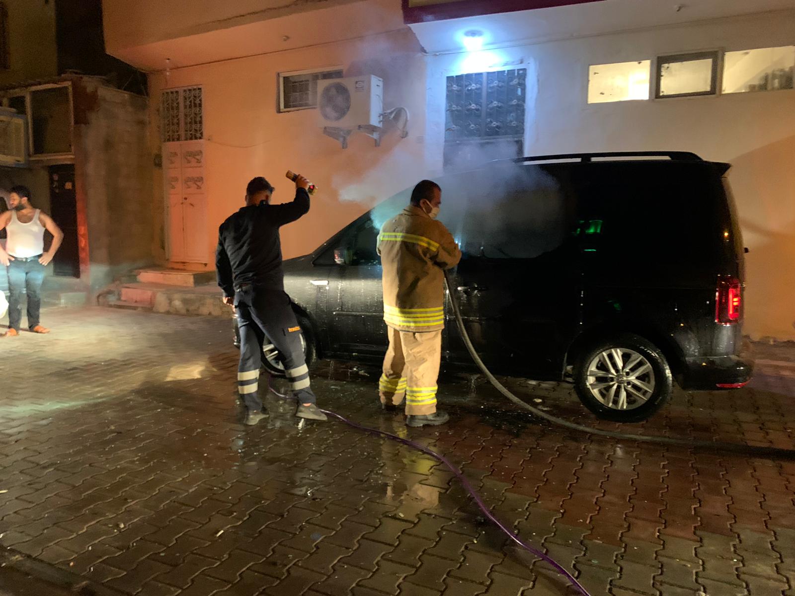 Mardin’de park halindeki araç kundaklandı