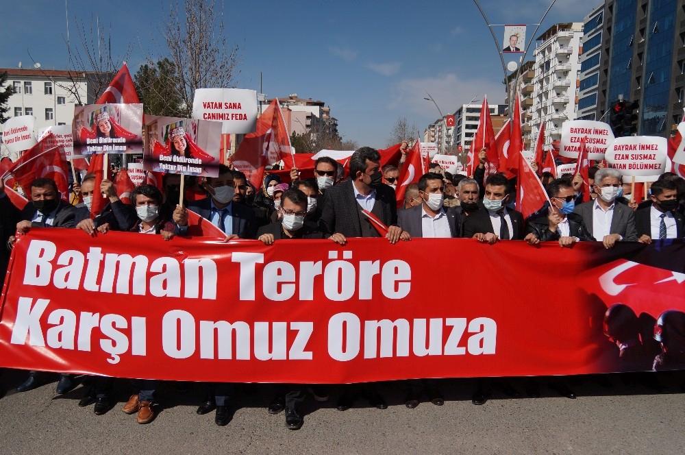 Batman’da şehide saygı teröre lanet yürüyüşü yapıldı