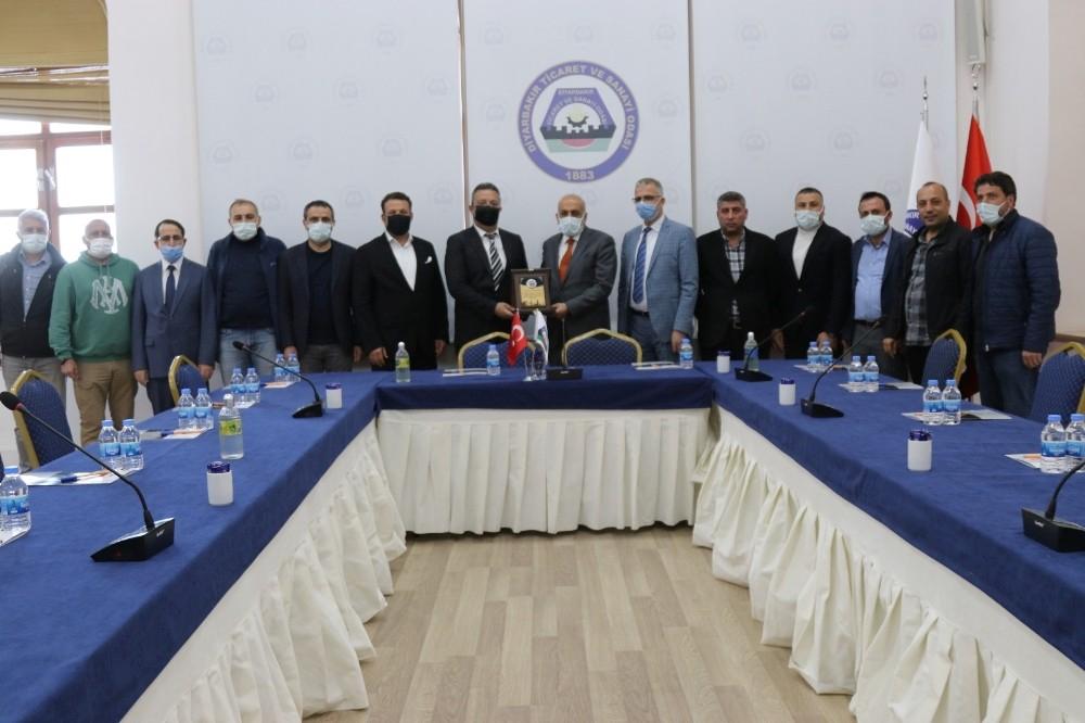 STK temsilcilerinden Zerzevan Kalesi Kazı Başkanı Doç. Dr. Coşkun’a destek