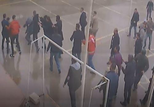 3 kişinin öldüğü muhtarlık kavgası davasında 1 tahliye