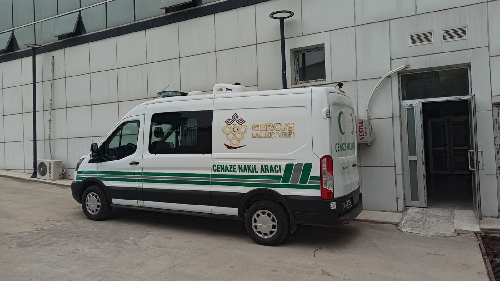 Batman’da dehşete düşüren cinayet: 50 yaşındaki adamı öldürüp, halıya sarıp araziye atmışlar