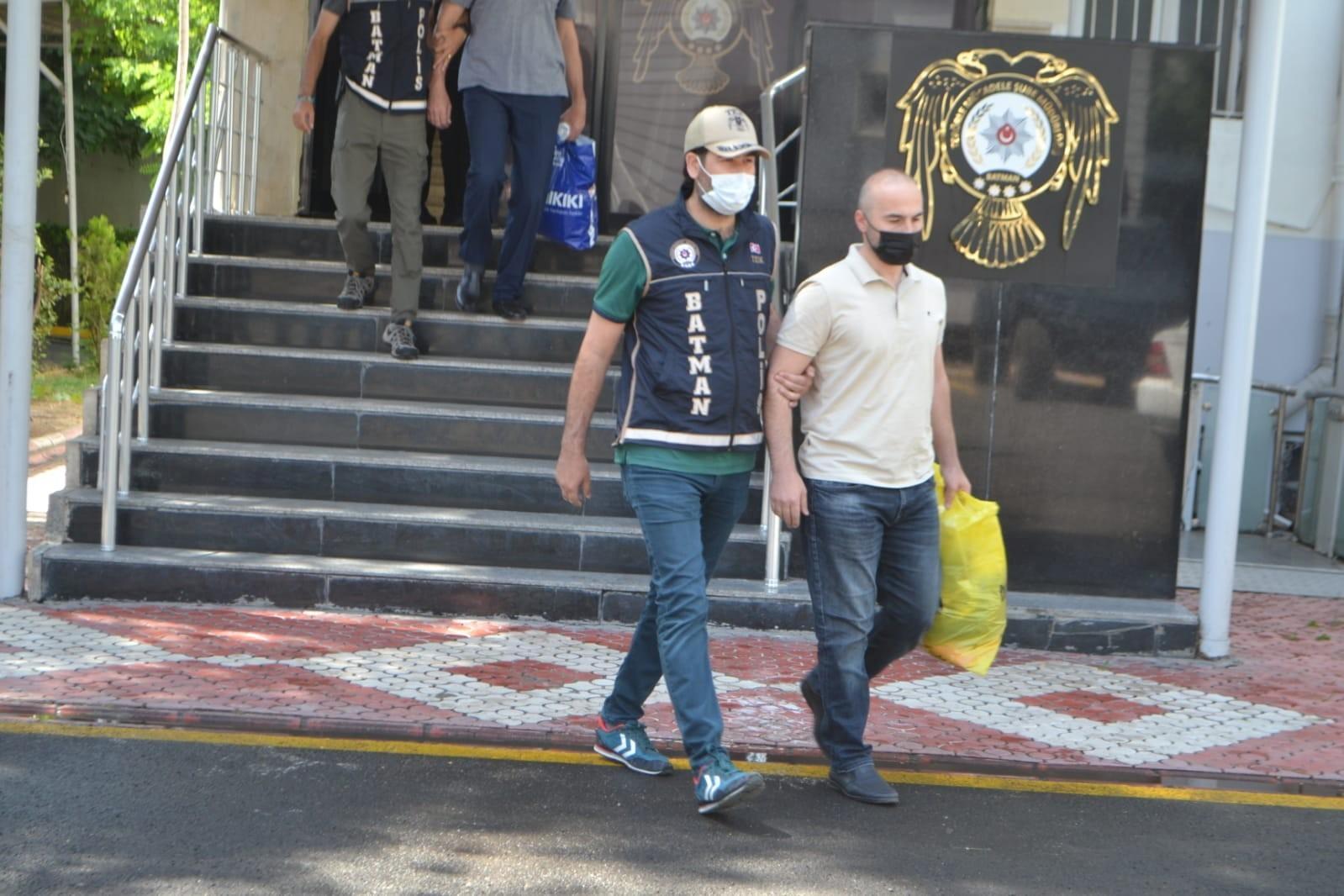 Batman’da FETÖ’nün askeri mahrem yapılanması operasyonunda 4 tutuklama