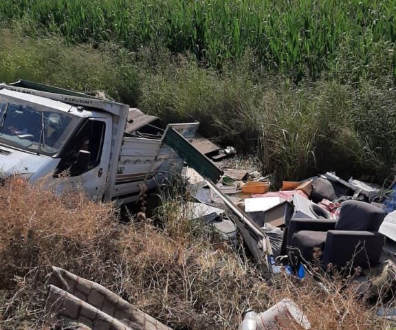 Mardin’de kamyonet şarampole uçtu: 3 yaralı
