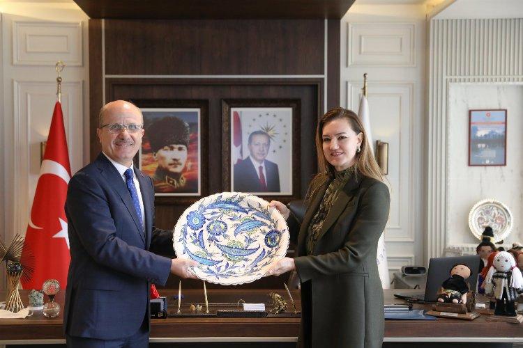 YÖK Başkanı Özvar: “DEÜ her zaman takip ettiğim bir üniversite”