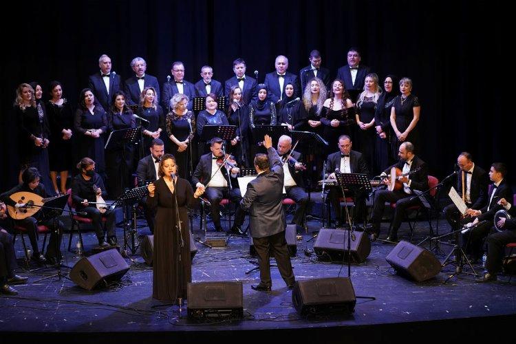 Bursa’da Öğrenci Korosu’ndan TSM gecesi