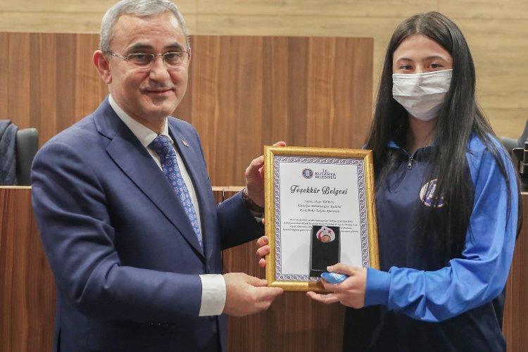 Kütahya’da başarılı sporcular ödüllendiriliyor