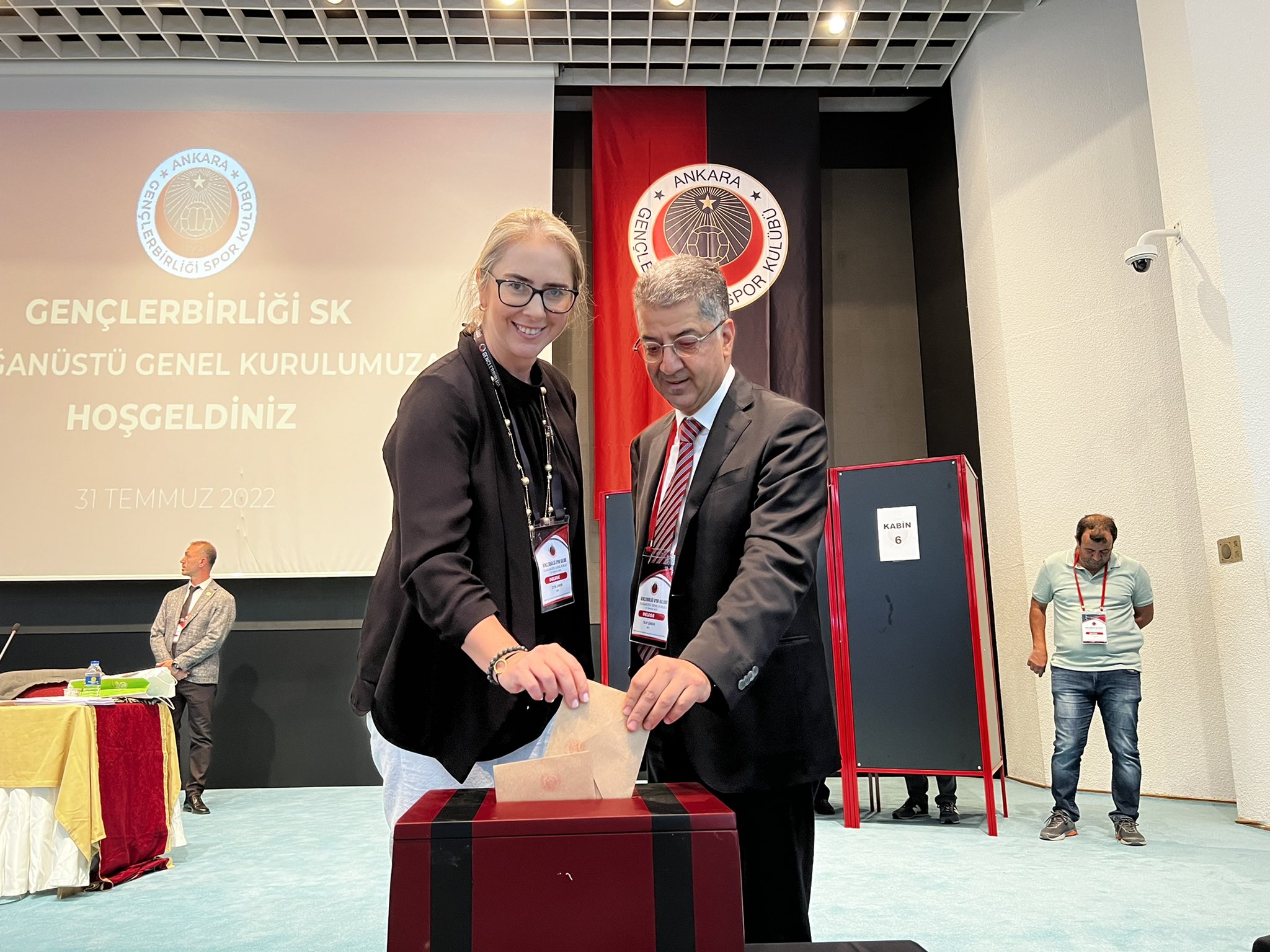 Gençlerbirliği Başkanı Talip Çankırı kimdir, Gençlerbirliği Başkanı Talip Çankırı nereli, Gençlerbirliği Başkanı Talip Çankırı mesleği nedir, Gençlerbirliği Başkanı Talip Çankırı evli mi kaç çocuğu var?