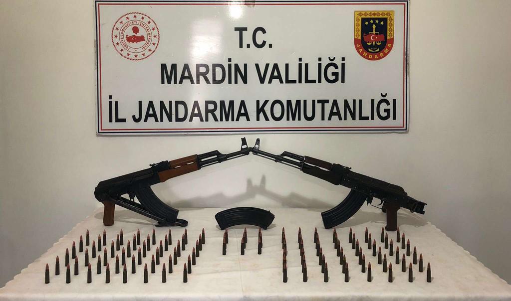 Mardin’de durdurulan araçta silah ve mühimmat ele geçirildi
