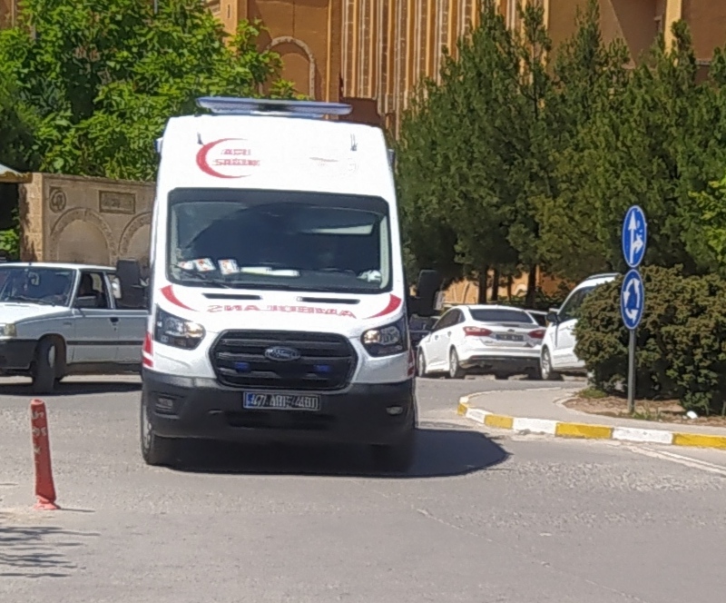 Mardin’de motosikletten düşen kadın ağır yaralandı