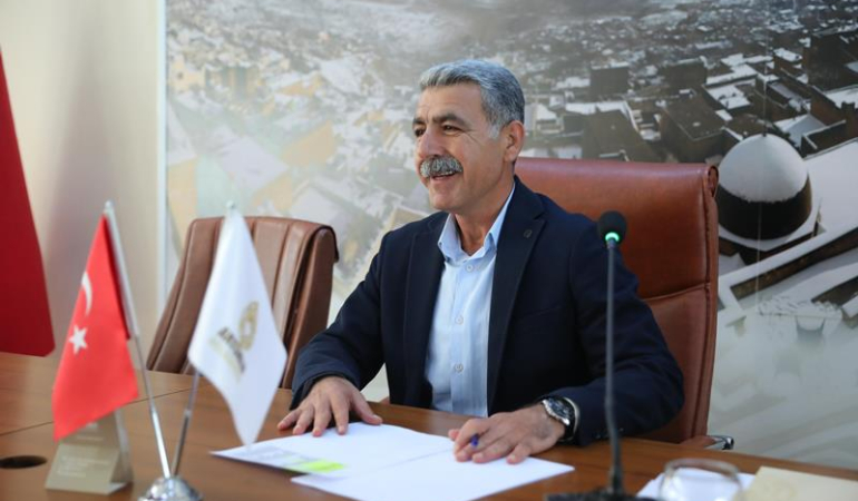 Amak: “Sınırlı bütçeye rağmen ilçemize hizmet etmeye çalışıyoruz”