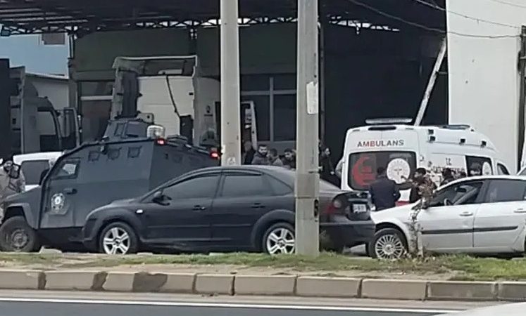 Kızıltepe’de iki grup arasında silahlı kavga: 4 yaralı